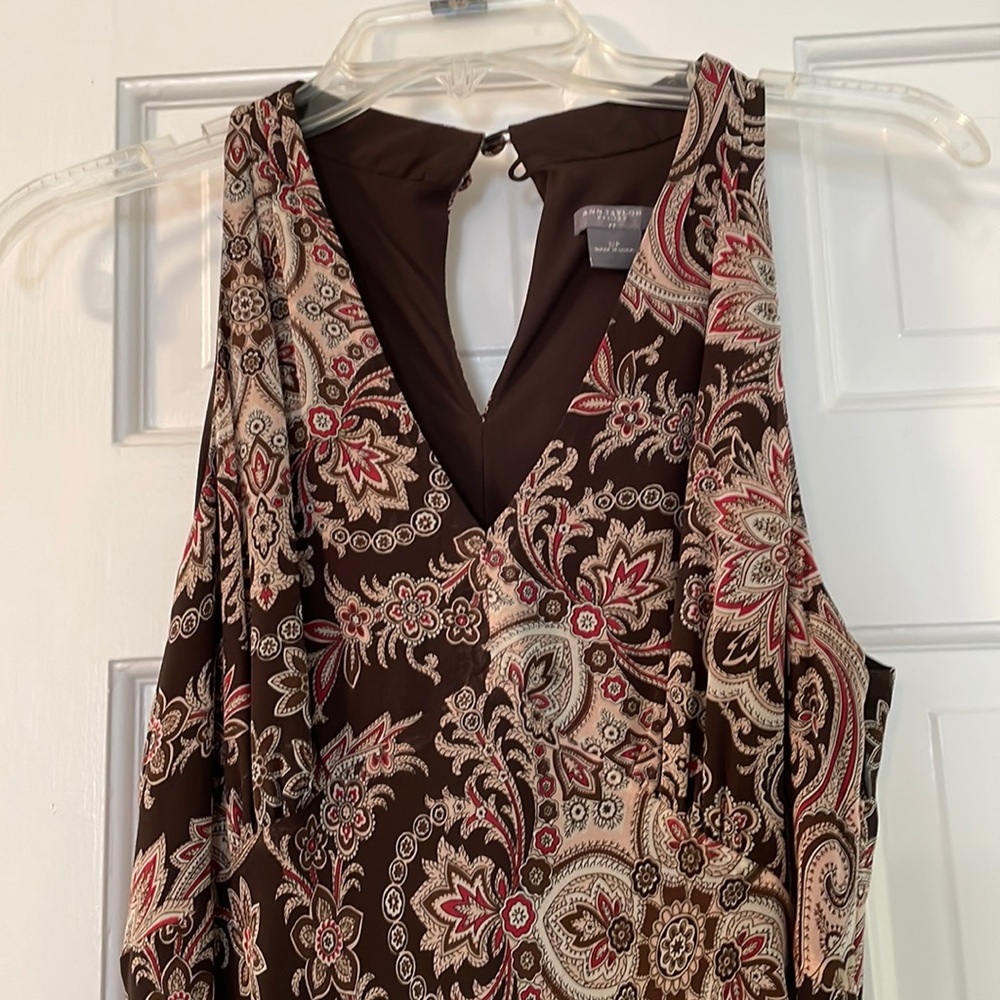 Pretty sleeveless dress by Ann Taylor